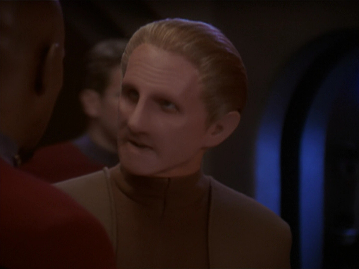 extant_StarTrek_DS9_4x26-BrokenLink_03528.jpg
