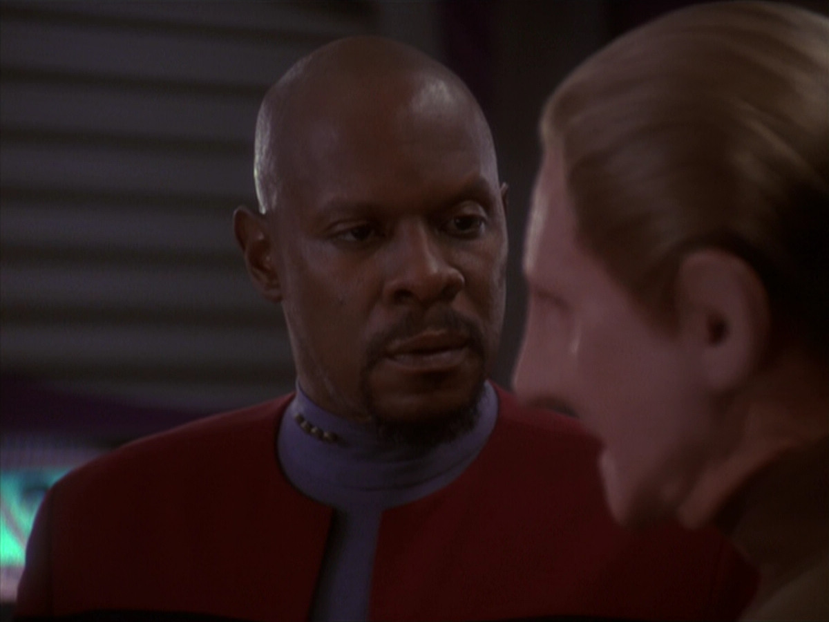 extant_StarTrek_DS9_4x26-BrokenLink_03532.jpg