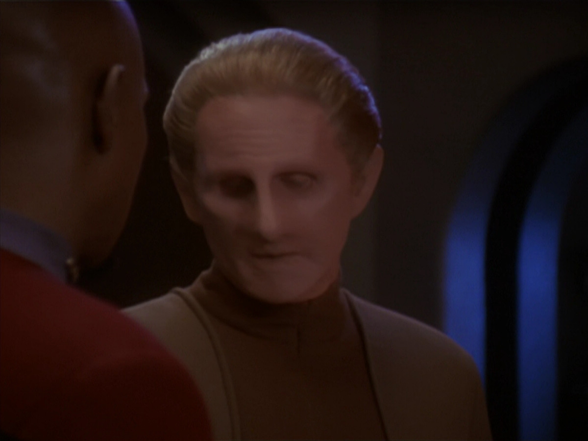 extant_StarTrek_DS9_4x26-BrokenLink_03536.jpg