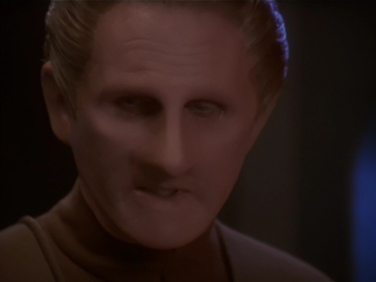 extant_StarTrek_DS9_4x26-BrokenLink_03594.jpg