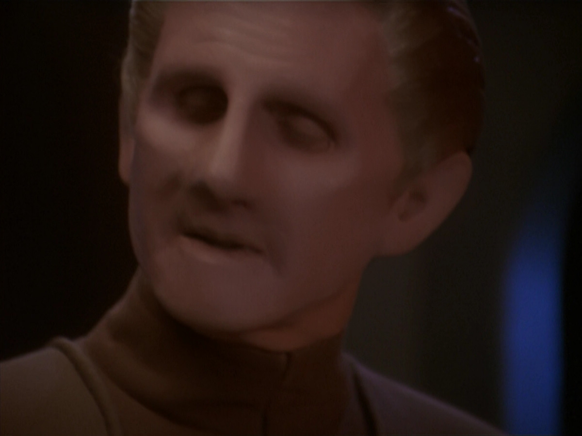 extant_StarTrek_DS9_4x26-BrokenLink_03621.jpg