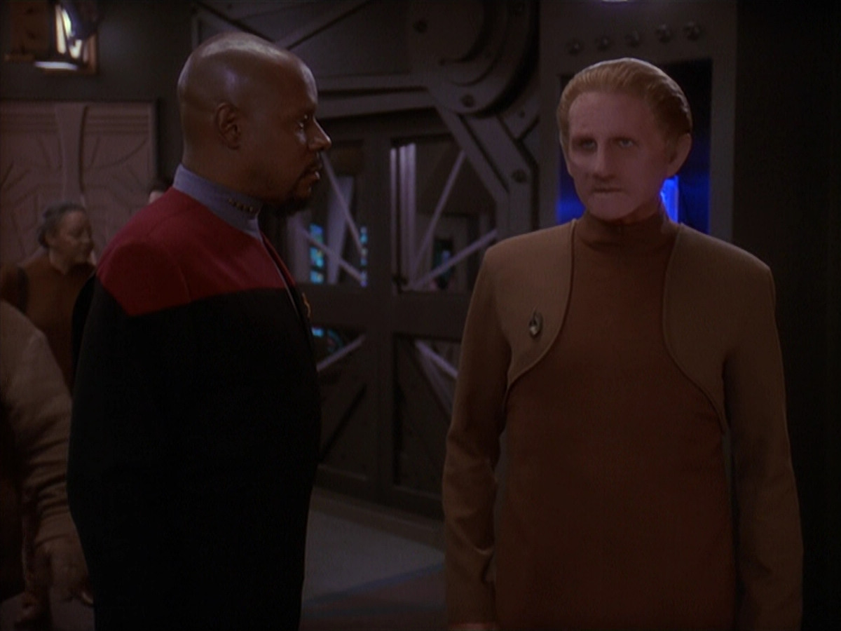 extant_StarTrek_DS9_4x26-BrokenLink_03626.jpg