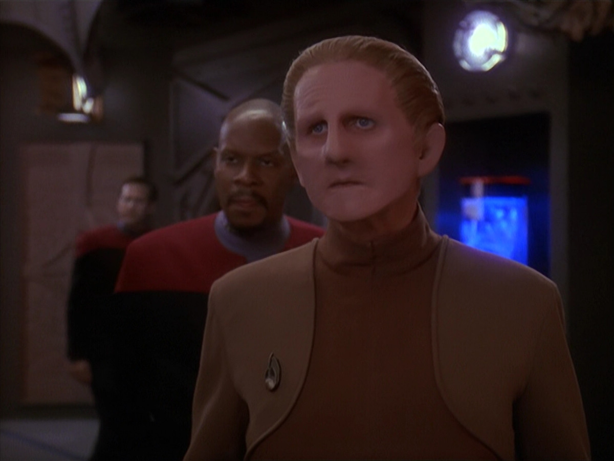extant_StarTrek_DS9_4x26-BrokenLink_03632.jpg
