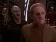 extant_StarTrek_DS9_4x26-BrokenLink_00152.jpg