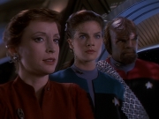 extant_StarTrek_DS9_4x26-BrokenLink_00569.jpg