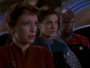 extant_StarTrek_DS9_4x26-BrokenLink_00617.jpg