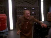 extant_StarTrek_DS9_4x26-BrokenLink_00898.jpg