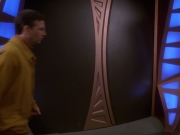 extant_StarTrek_DS9_4x26-BrokenLink_01374.jpg