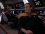 extant_StarTrek_DS9_4x26-BrokenLink_01747.jpg