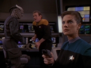 extant_StarTrek_DS9_4x26-BrokenLink_01812.jpg