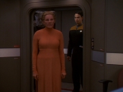 extant_StarTrek_DS9_4x26-BrokenLink_02026.jpg