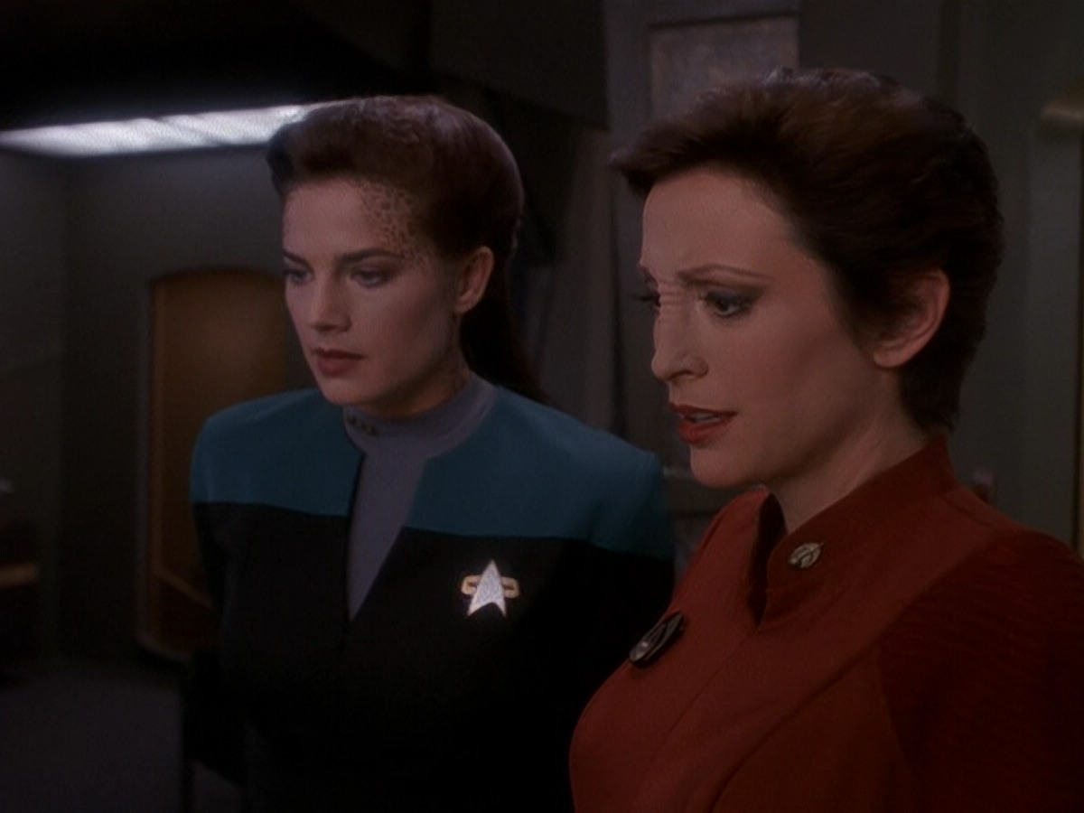 extant_StarTrek_DS9_5x01-ApocalypseRising_00305.jpg