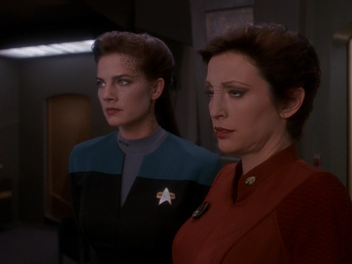 extant_StarTrek_DS9_5x01-ApocalypseRising_00328.jpg