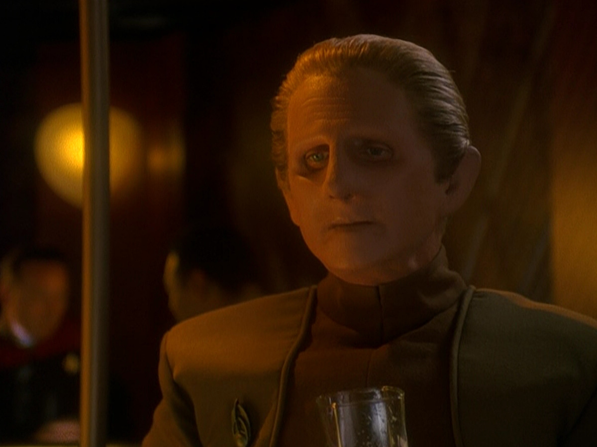 extant_StarTrek_DS9_5x01-ApocalypseRising_00733.jpg