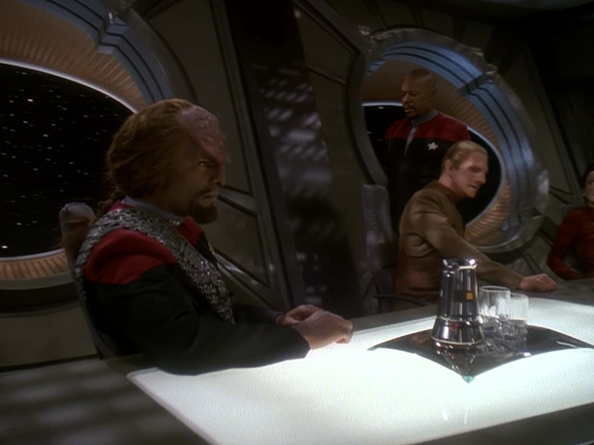 extant_StarTrek_DS9_5x01-ApocalypseRising_00791.jpg