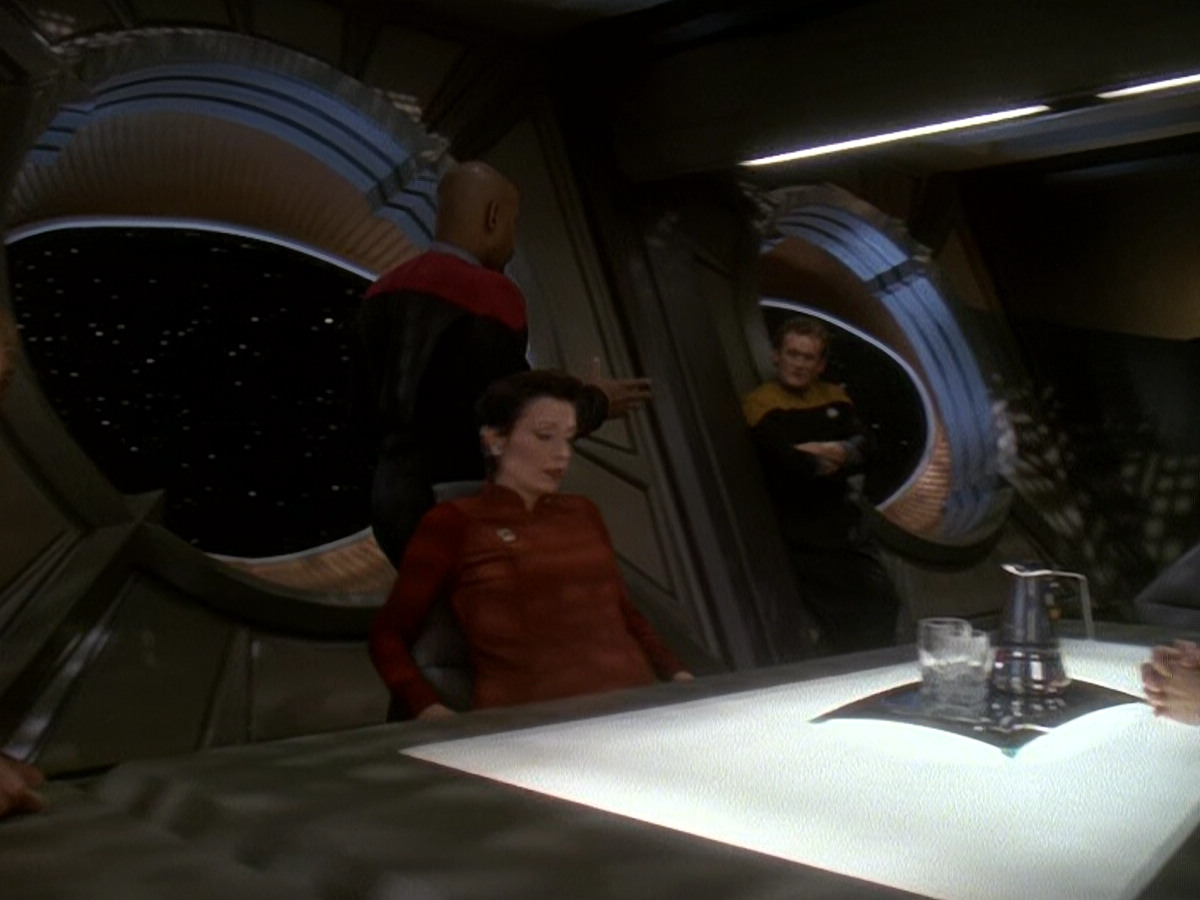 extant_StarTrek_DS9_5x01-ApocalypseRising_00816.jpg