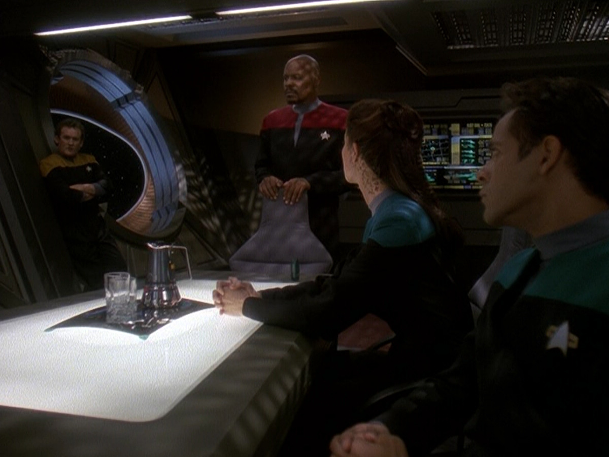 extant_StarTrek_DS9_5x01-ApocalypseRising_00823.jpg
