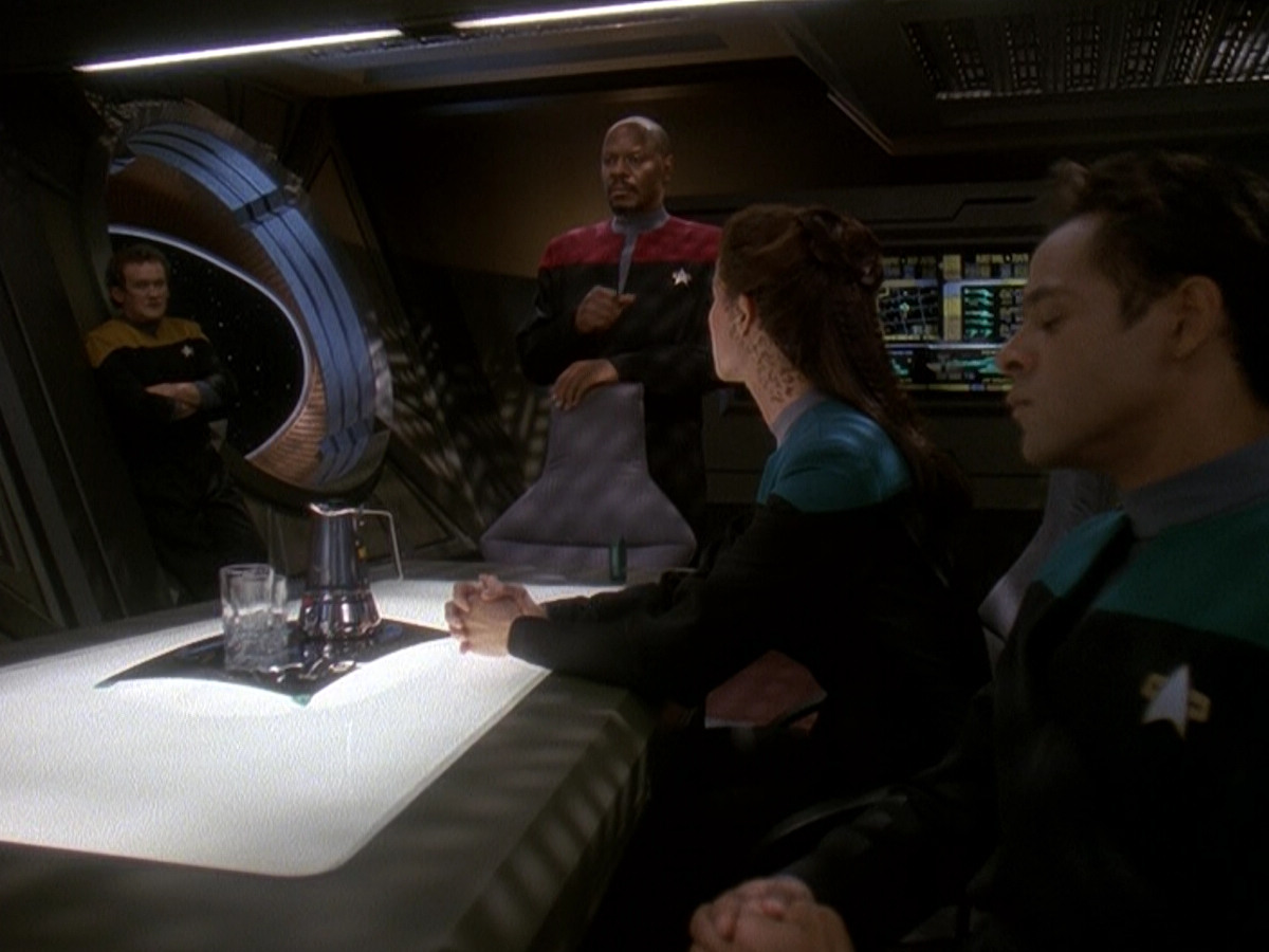 extant_StarTrek_DS9_5x01-ApocalypseRising_00827.jpg