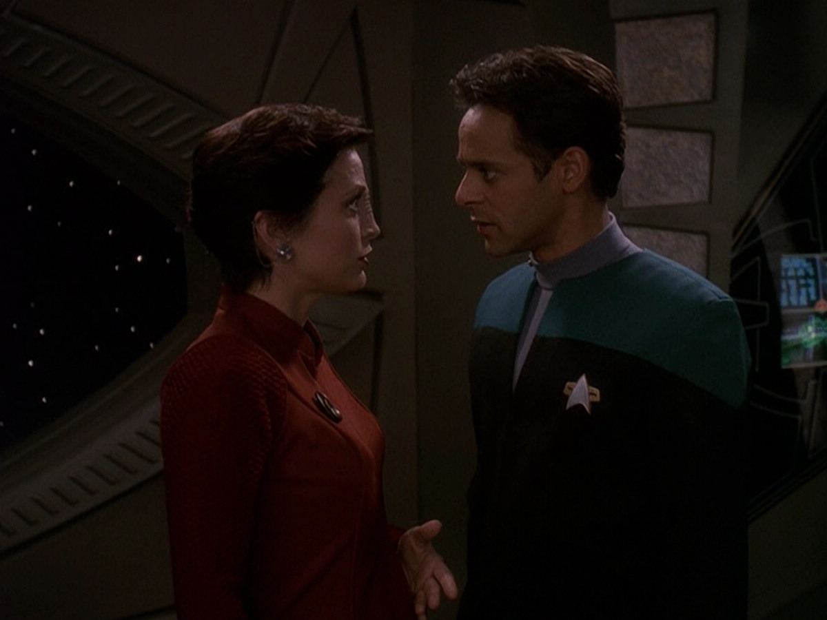 extant_StarTrek_DS9_5x01-ApocalypseRising_01378.jpg