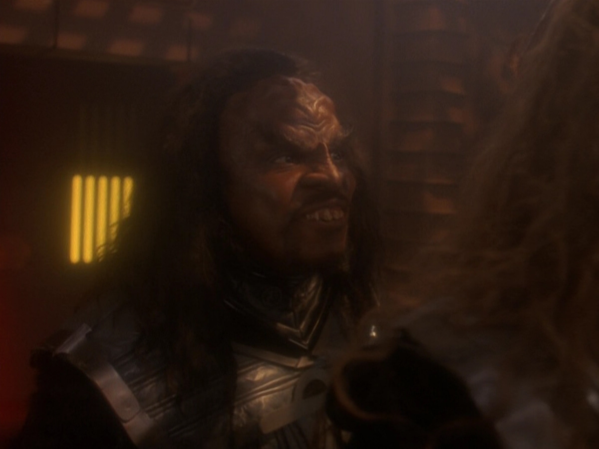 extant_StarTrek_DS9_5x01-ApocalypseRising_01503.jpg