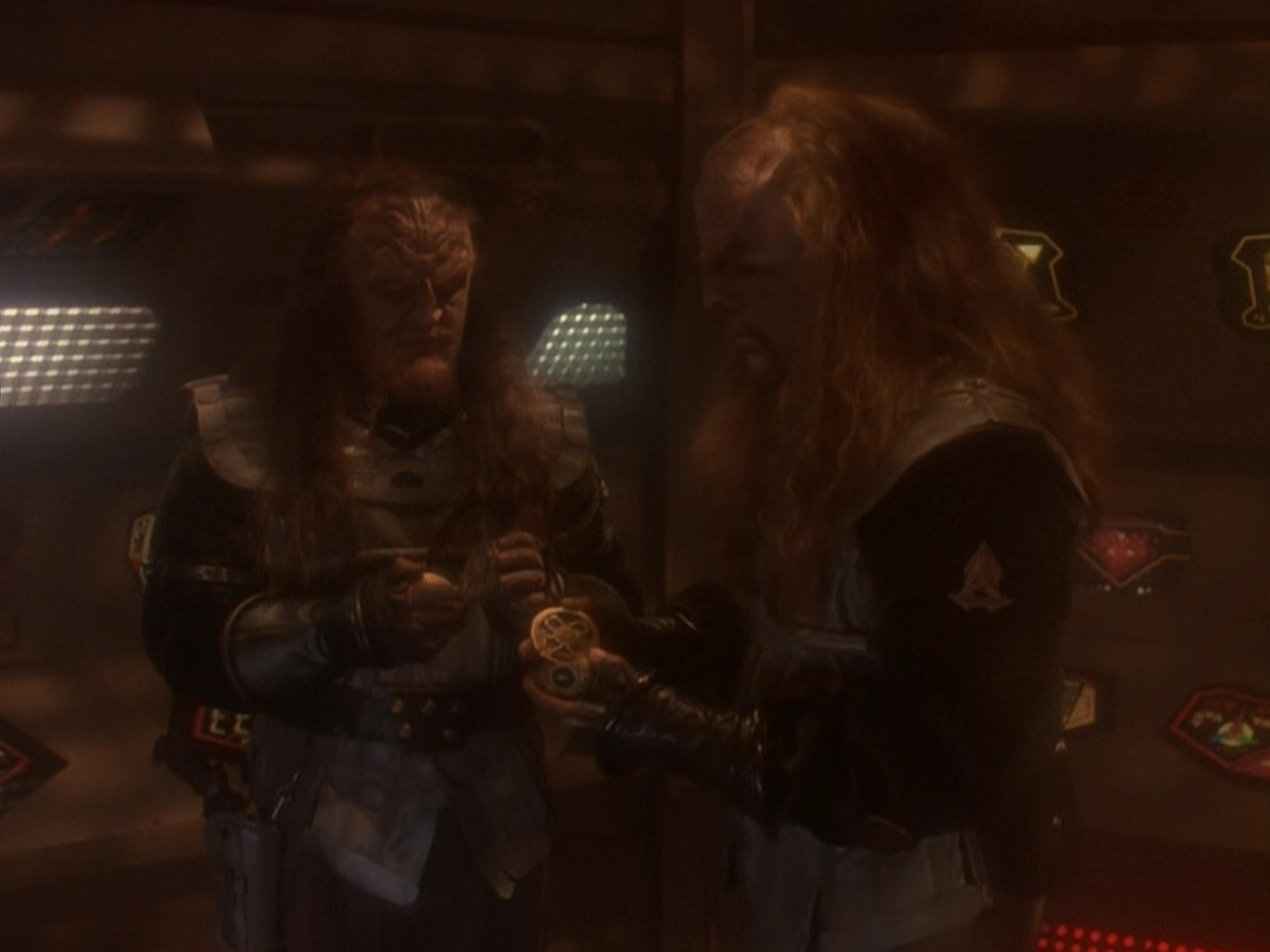 extant_StarTrek_DS9_5x01-ApocalypseRising_01800.jpg