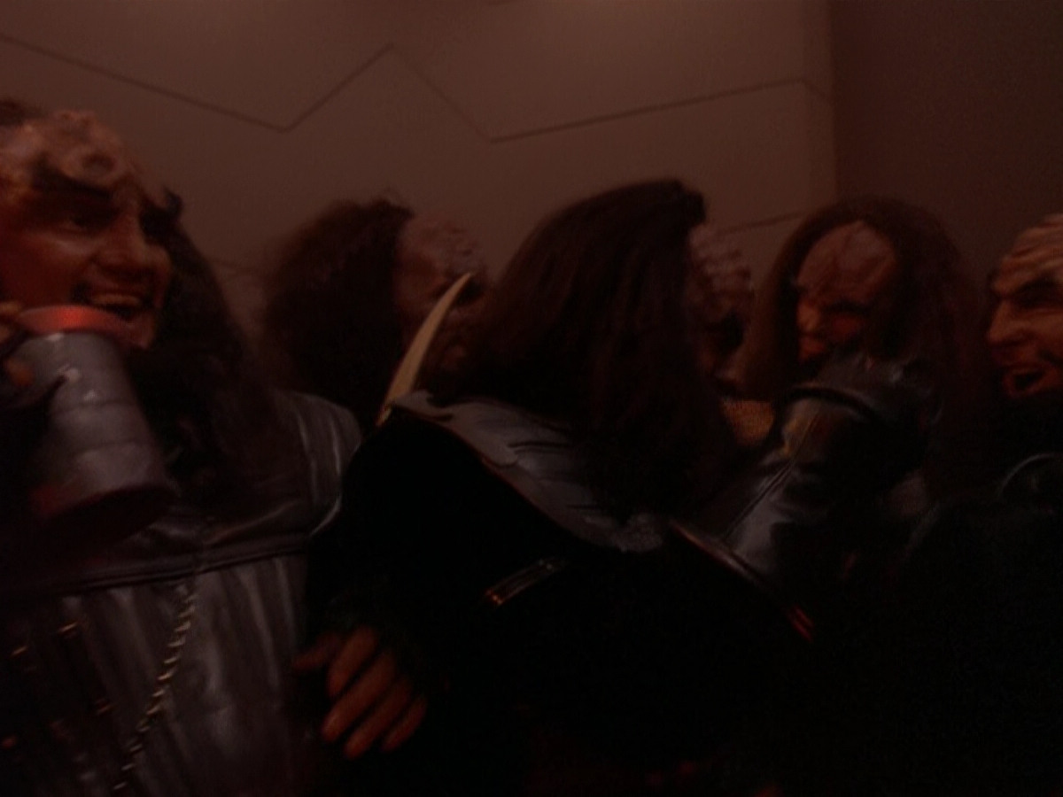 extant_StarTrek_DS9_5x01-ApocalypseRising_01953.jpg