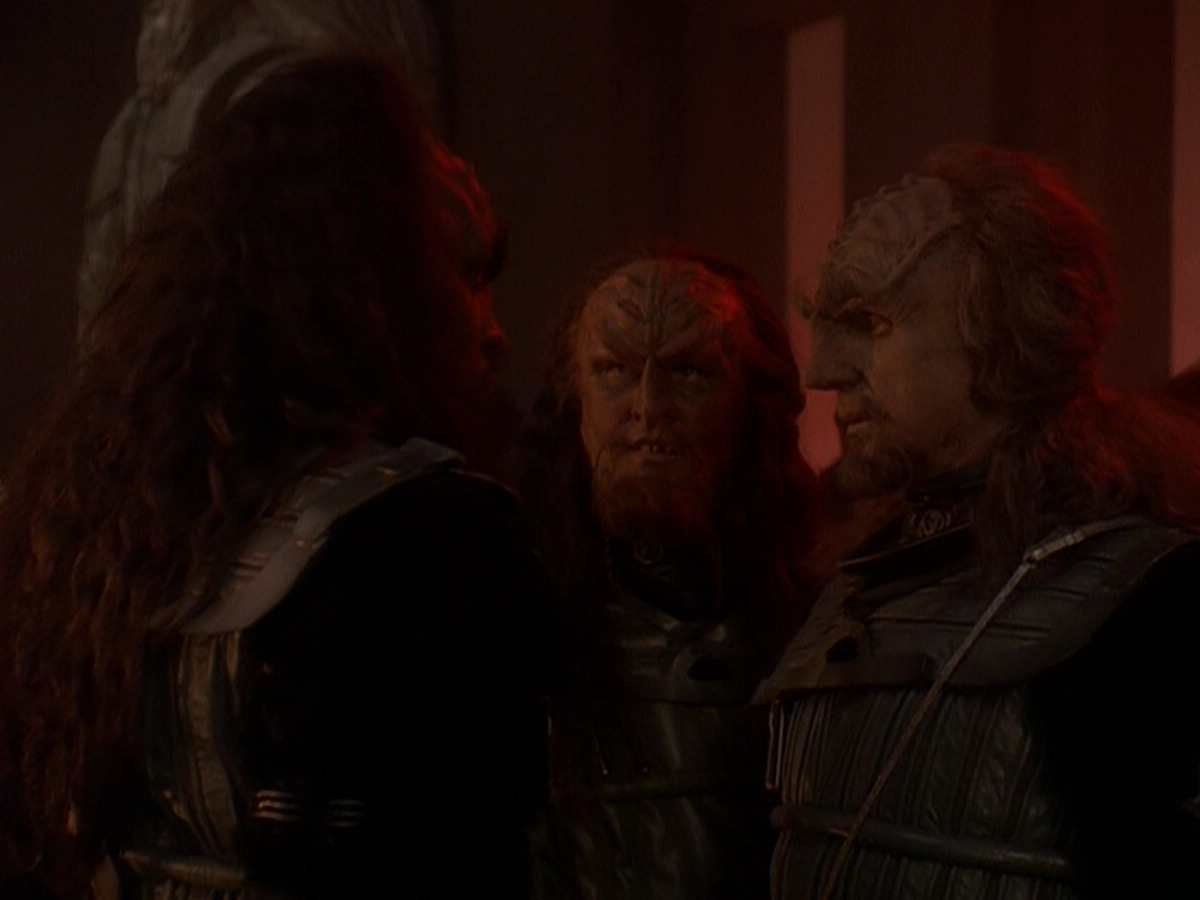 extant_StarTrek_DS9_5x01-ApocalypseRising_02006.jpg