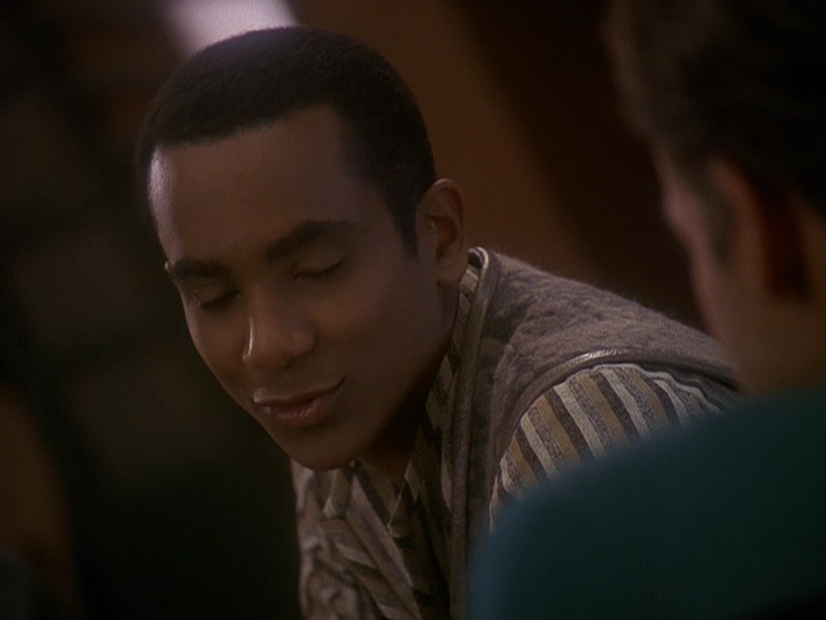 extant_StarTrek_DS9_5x01-ApocalypseRising_02107.jpg