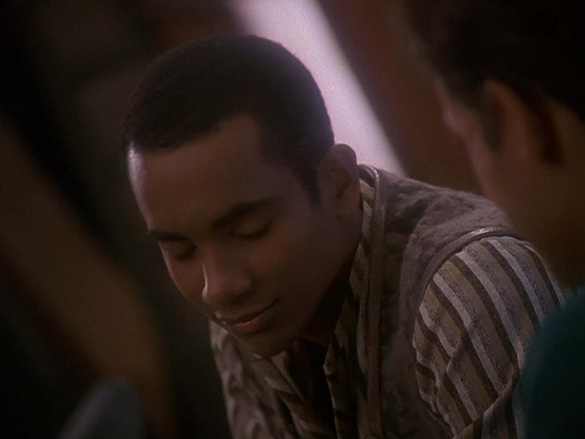 extant_StarTrek_DS9_5x01-ApocalypseRising_02122.jpg
