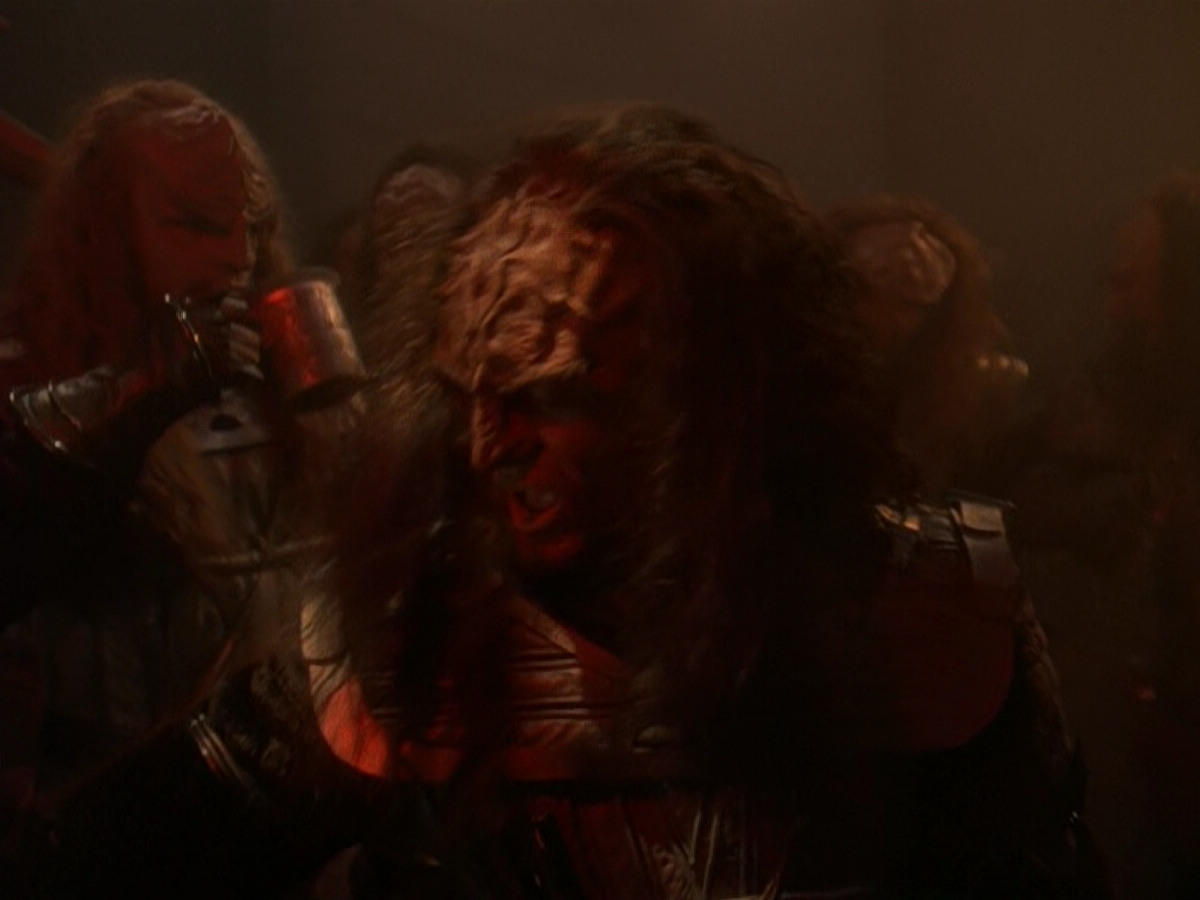 extant_StarTrek_DS9_5x01-ApocalypseRising_02144.jpg