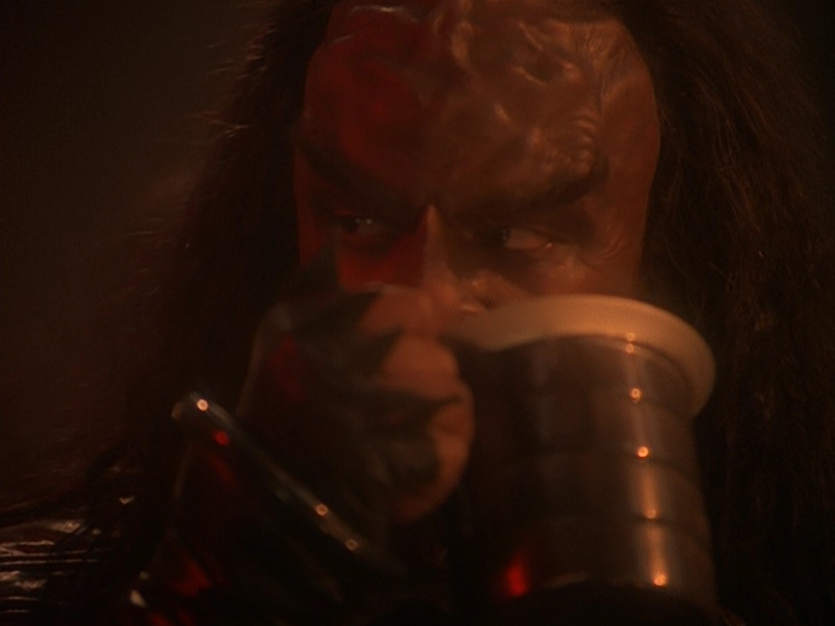 extant_StarTrek_DS9_5x01-ApocalypseRising_02166.jpg