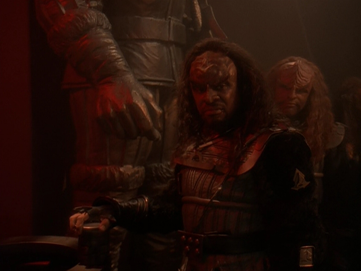 extant_StarTrek_DS9_5x01-ApocalypseRising_02206.jpg