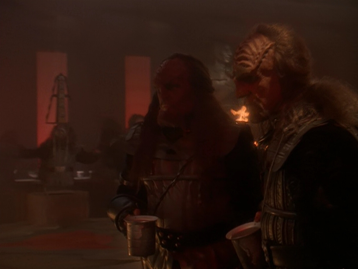 extant_StarTrek_DS9_5x01-ApocalypseRising_02209.jpg