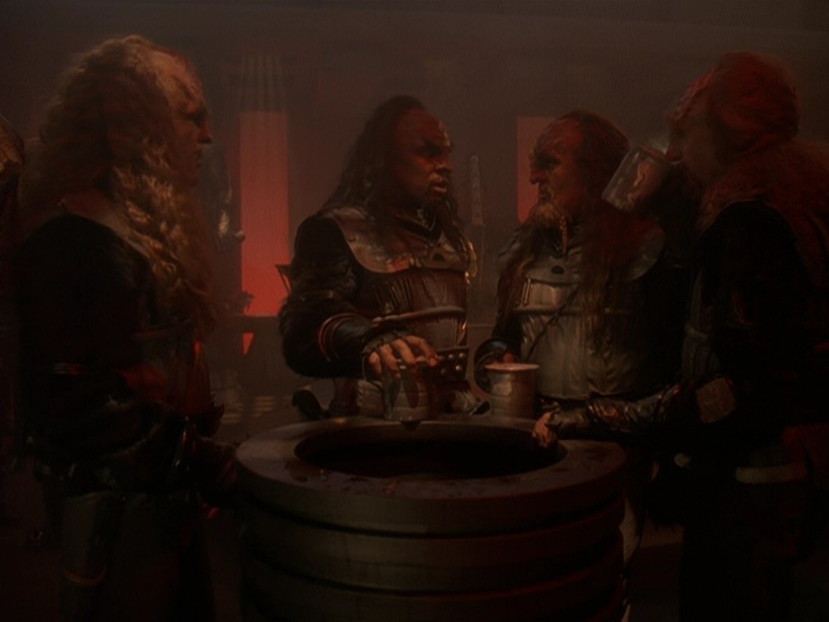 extant_StarTrek_DS9_5x01-ApocalypseRising_02217.jpg
