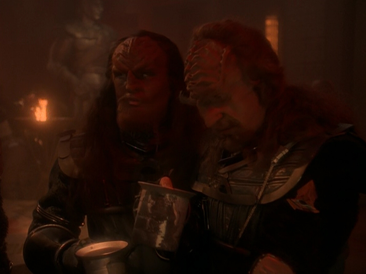 extant_StarTrek_DS9_5x01-ApocalypseRising_02263.jpg