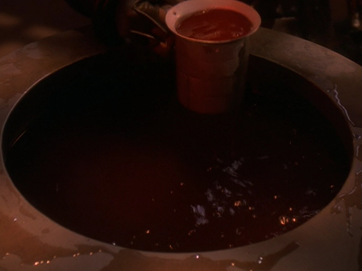 extant_StarTrek_DS9_5x01-ApocalypseRising_02275.jpg