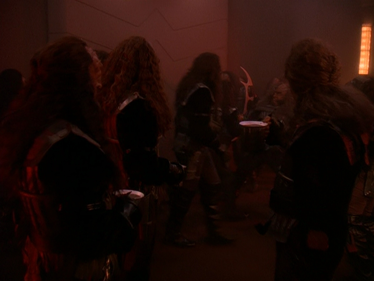 extant_StarTrek_DS9_5x01-ApocalypseRising_02294.jpg