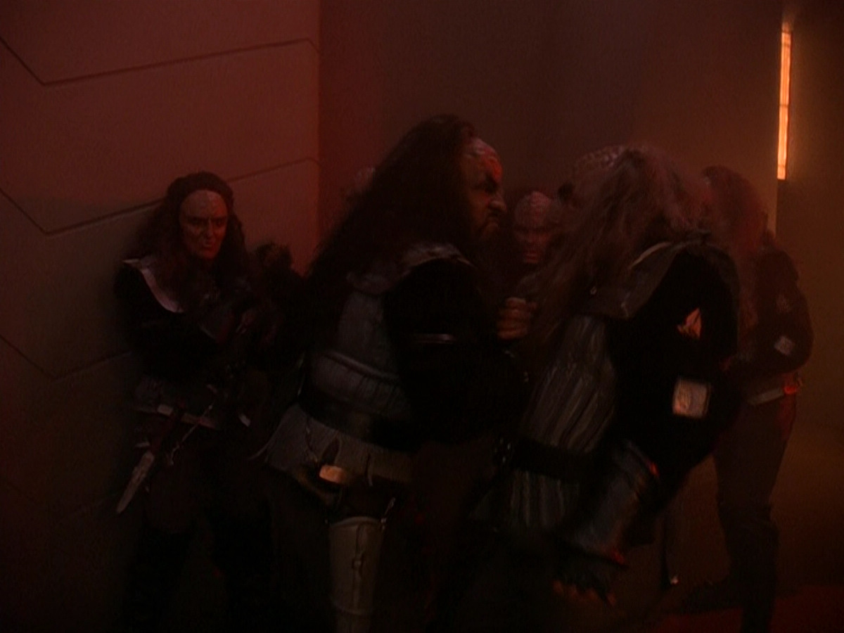 extant_StarTrek_DS9_5x01-ApocalypseRising_02300.jpg