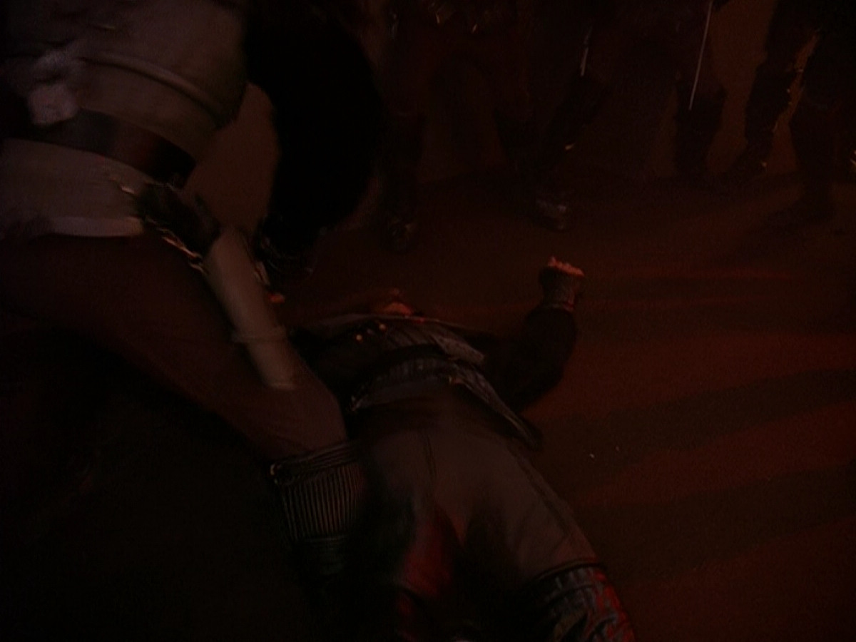extant_StarTrek_DS9_5x01-ApocalypseRising_02332.jpg