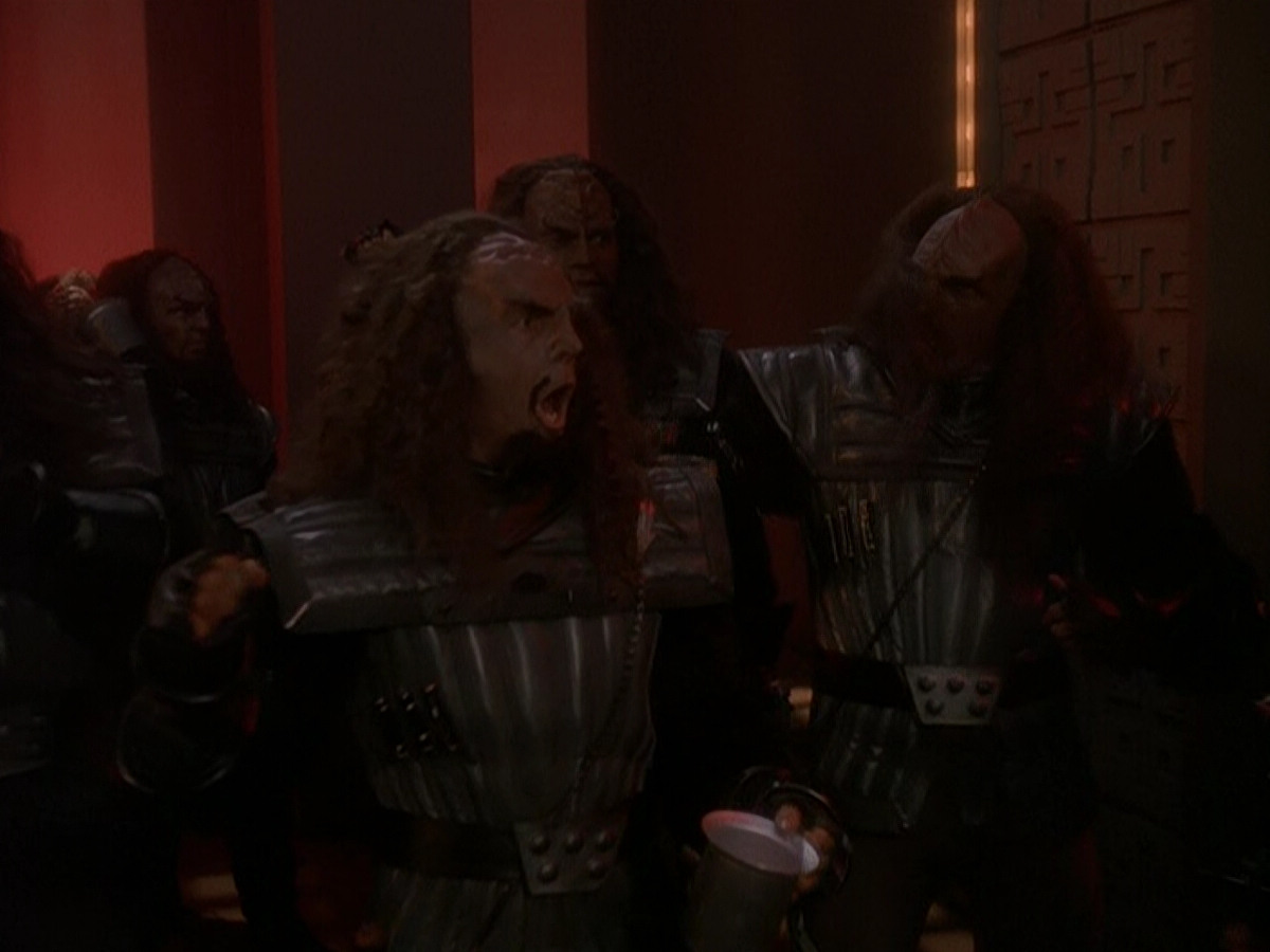 extant_StarTrek_DS9_5x01-ApocalypseRising_02369.jpg
