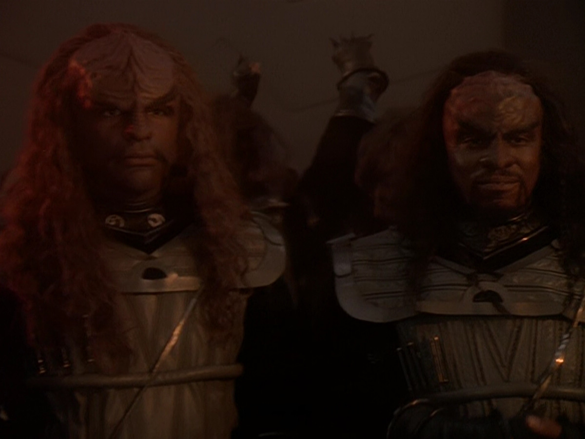 extant_StarTrek_DS9_5x01-ApocalypseRising_02404.jpg