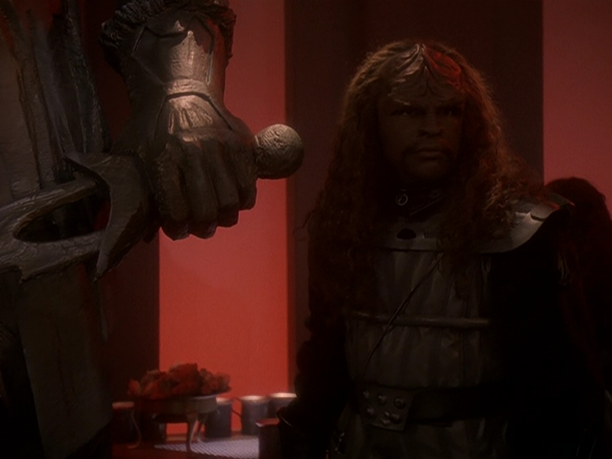 extant_StarTrek_DS9_5x01-ApocalypseRising_02598.jpg