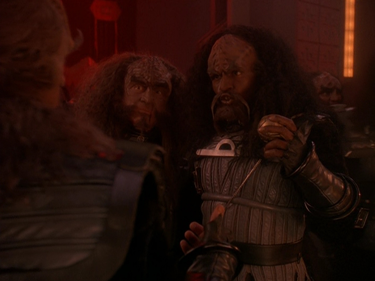 extant_StarTrek_DS9_5x01-ApocalypseRising_02670.jpg