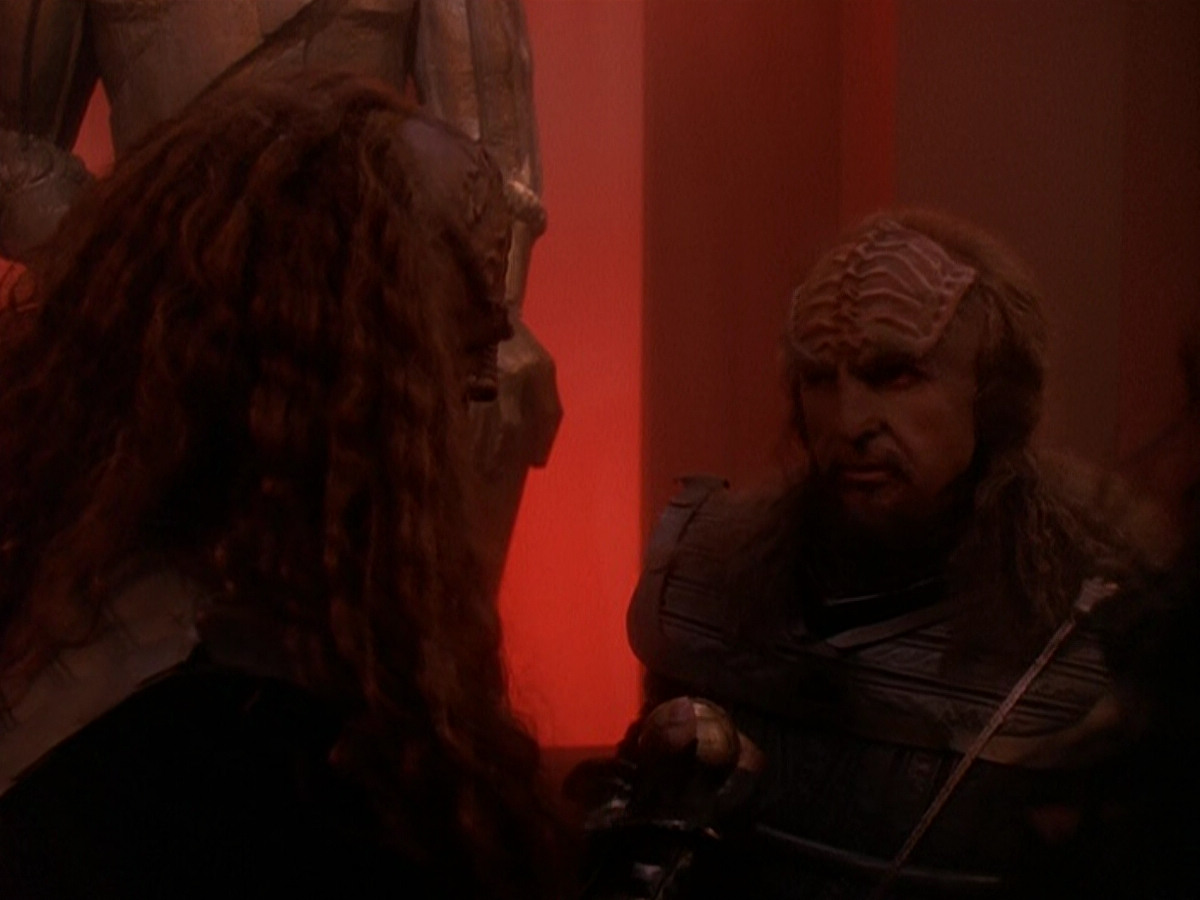 extant_StarTrek_DS9_5x01-ApocalypseRising_02701.jpg