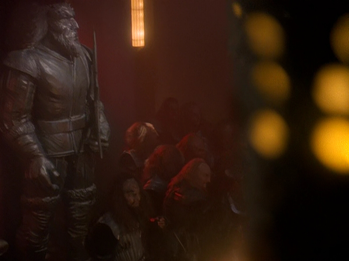 extant_StarTrek_DS9_5x01-ApocalypseRising_03343.jpg