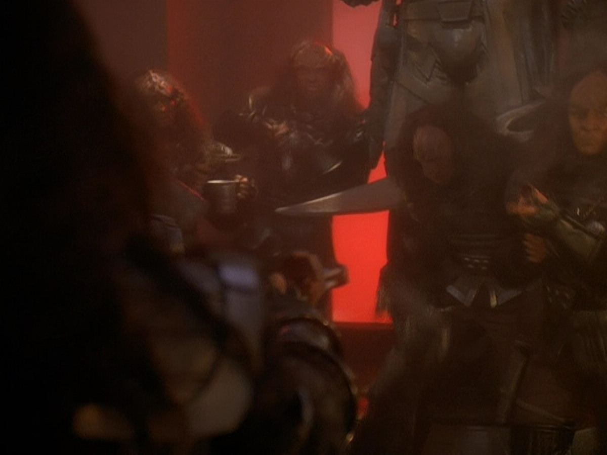 extant_StarTrek_DS9_5x01-ApocalypseRising_03361.jpg