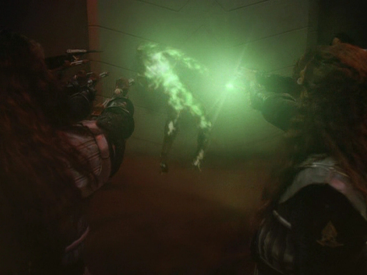 extant_StarTrek_DS9_5x01-ApocalypseRising_03511.jpg