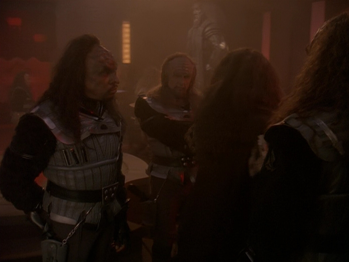 extant_StarTrek_DS9_5x01-ApocalypseRising_03560.jpg