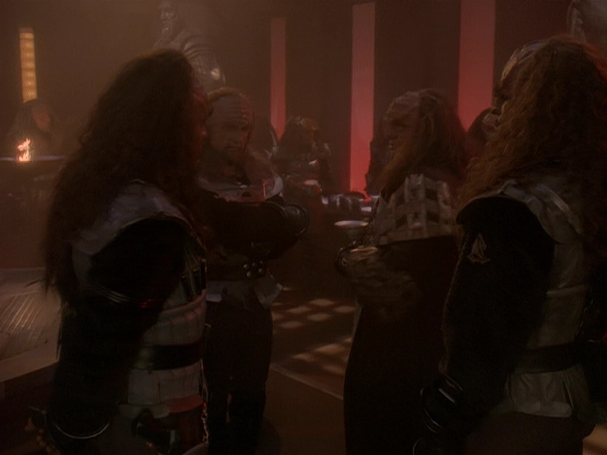 extant_StarTrek_DS9_5x01-ApocalypseRising_03562.jpg