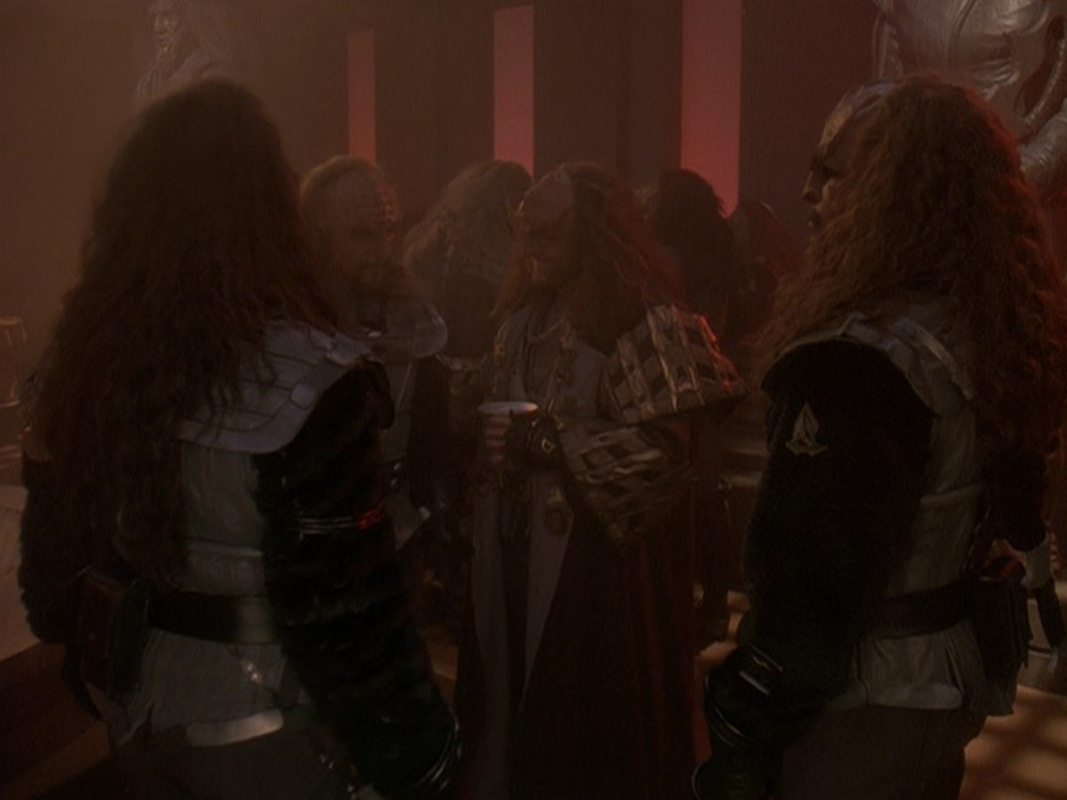 extant_StarTrek_DS9_5x01-ApocalypseRising_03588.jpg